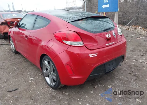 2013 Hyundai Veloster Base W/Black z USA, uszkodzony, nr VIN KMHTC6AD6DU103782